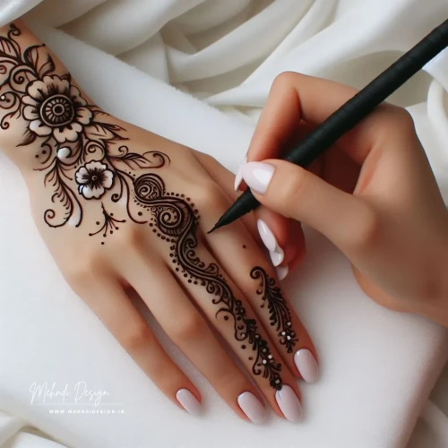 half-mehndi-design.webp